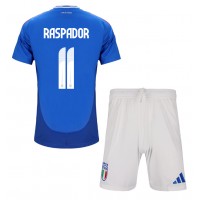 Camisa de Futebol Itália Giacomo Raspadori #11 Equipamento Principal Infantil Europeu 2024 Manga Curta (+ Calças curtas)